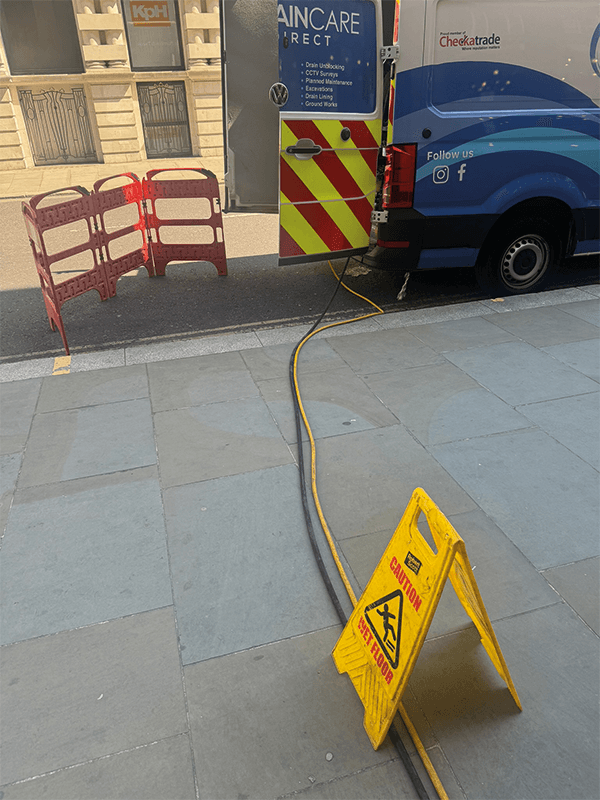 24 Hour Drain Unblocking — image 3